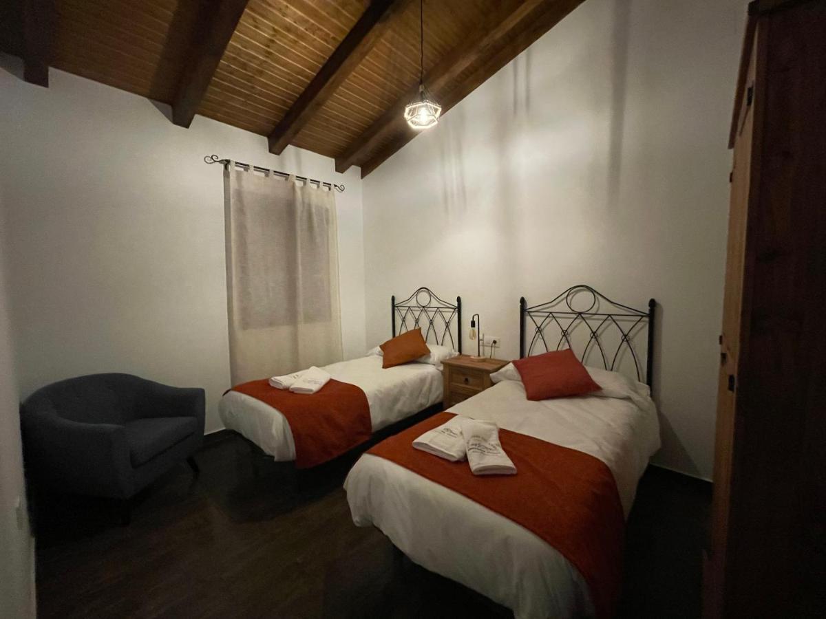 Apartamentos Dona Jimena Del Ambroz 4 Estrellas Complejo Unico En El Centro Del Pueblo - Piscina Ya Abierta Hervás Exterior photo